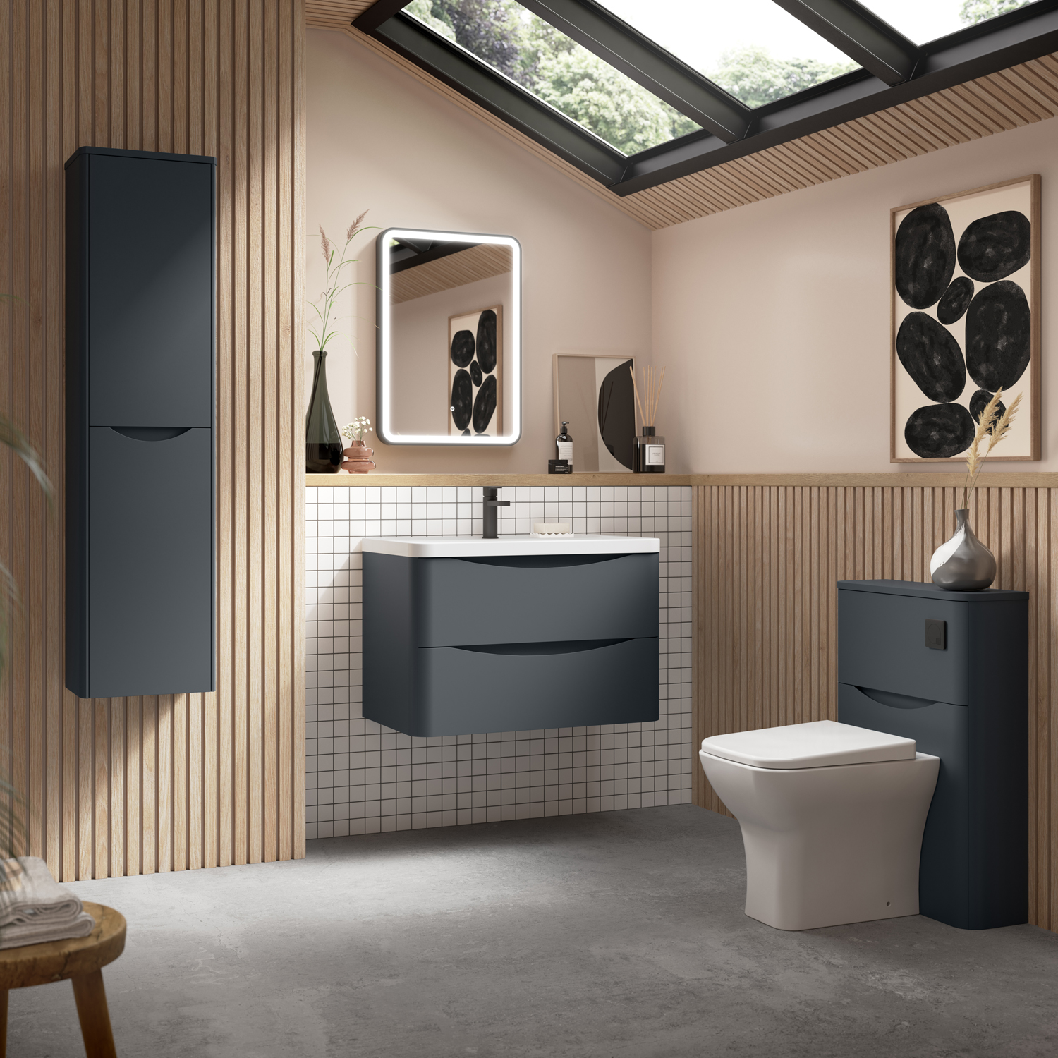Lunar bathroom interior by Lingard Interiors